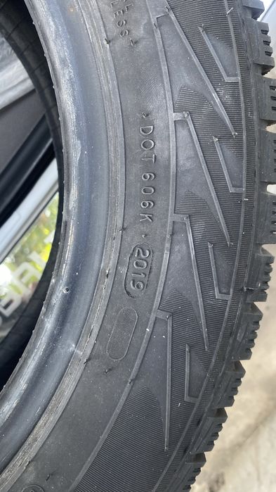 Продам зимние шины Nokian tyres