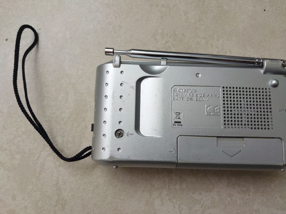 Radio Sony ICF-8