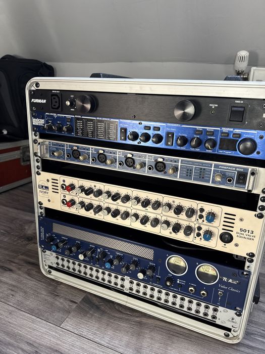 RACK CU RME Fireface 800 , Compresie, Eq….