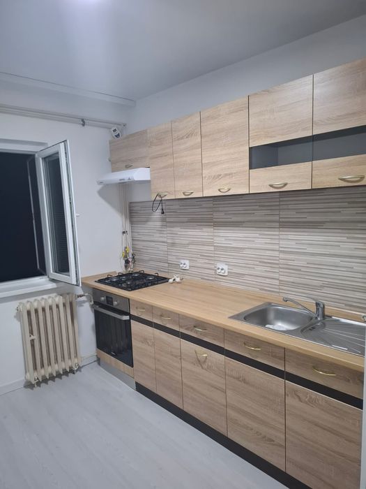 Închiriez garsonieră pe termen lung ,zona Vest