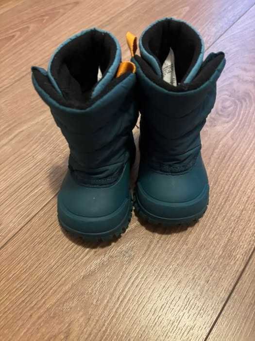 Ботуши за бебе от Декатрон размер 18/19 цена 5 евро