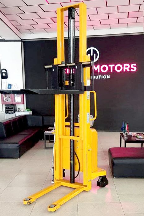 Электрический Штабелер 1.5 т - 3 метр (ручная кара) рохля