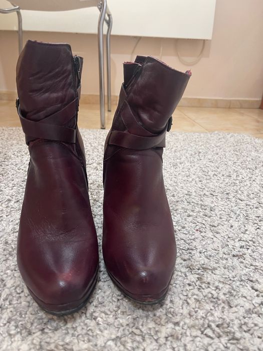 Продавам дамски боти естествена кожа