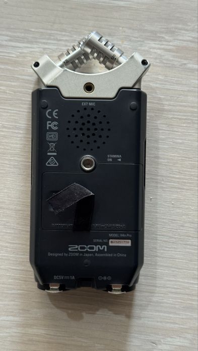 Продам рекордер Zoom H4nPro