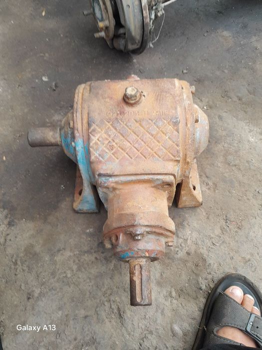 Редуктор сотилади