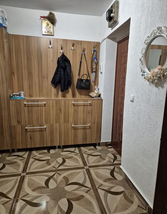 Vand apartament 2 camere