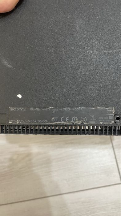 Продам корпусы от ps3 slim super slim