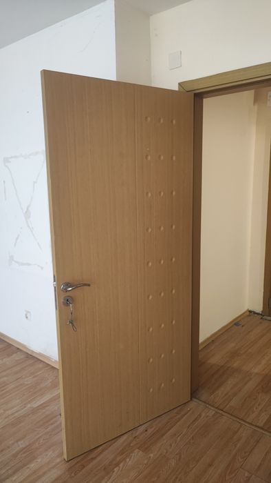 Продавам интериорни врати 3бр