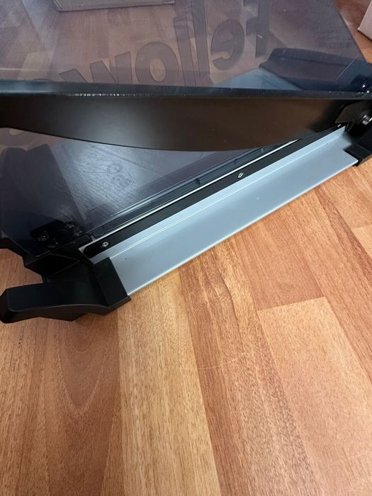 Ghilotină hârtie Fellowes Fusion A4 – stare foarte bună