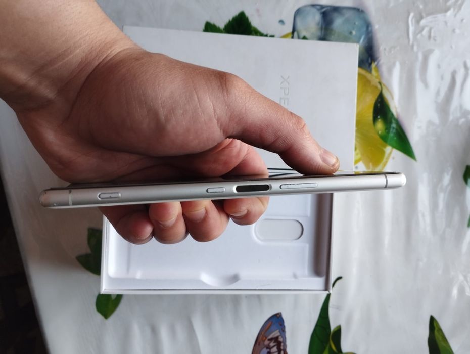 Флагман от компании sony xperia 1