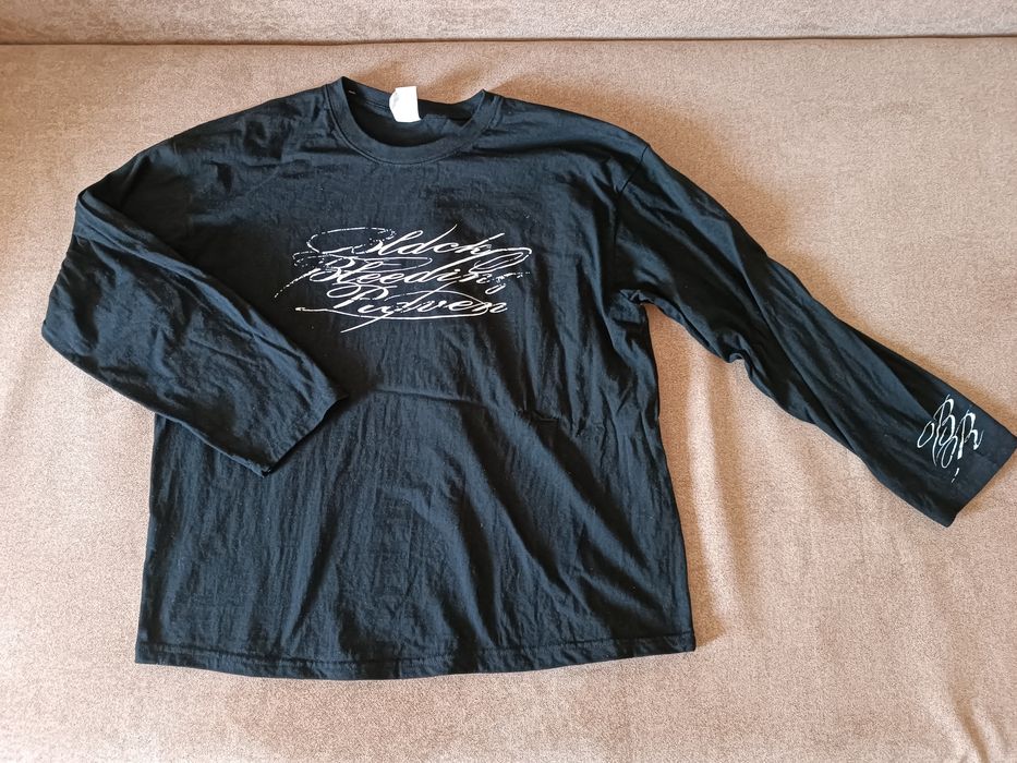 продам лонгслив размер л-ка