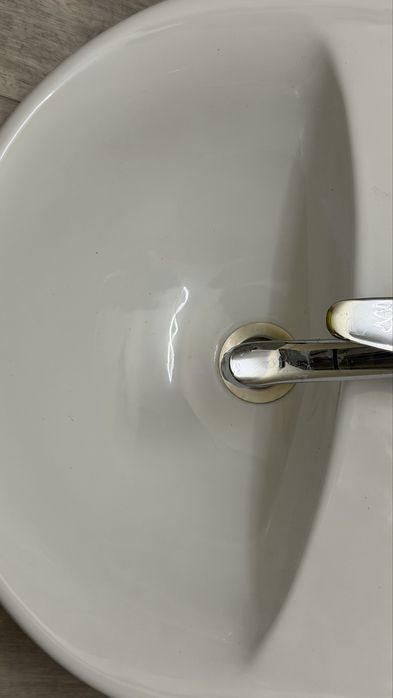 Продаю унитаз и раковину