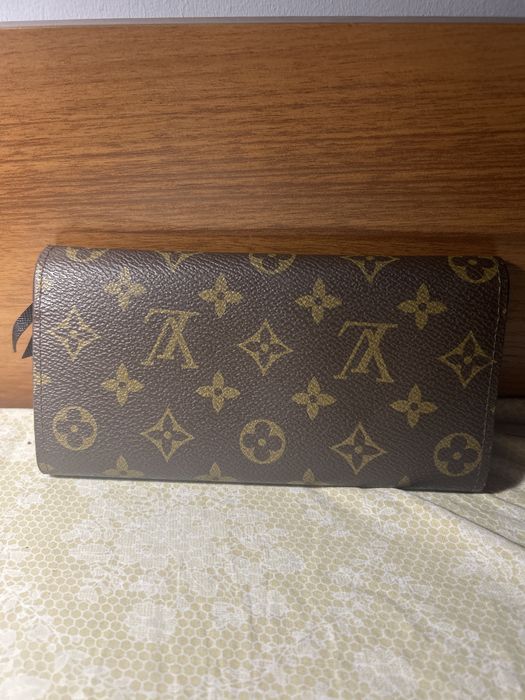 Louis Vuitton протмоне