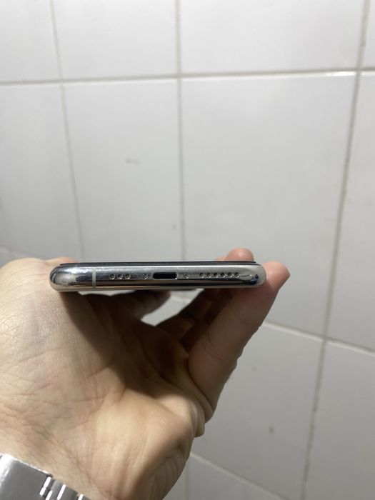 iPhone 11 pro Apple