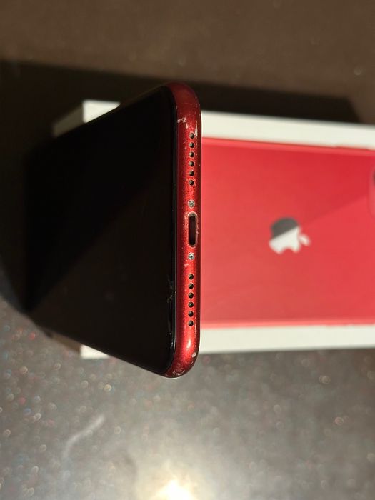 Iphone 11 product red
