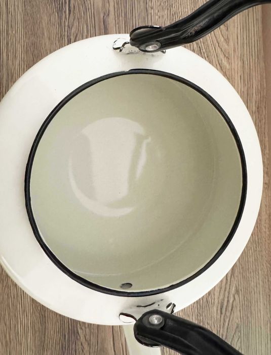 Чайник эмалированный новый