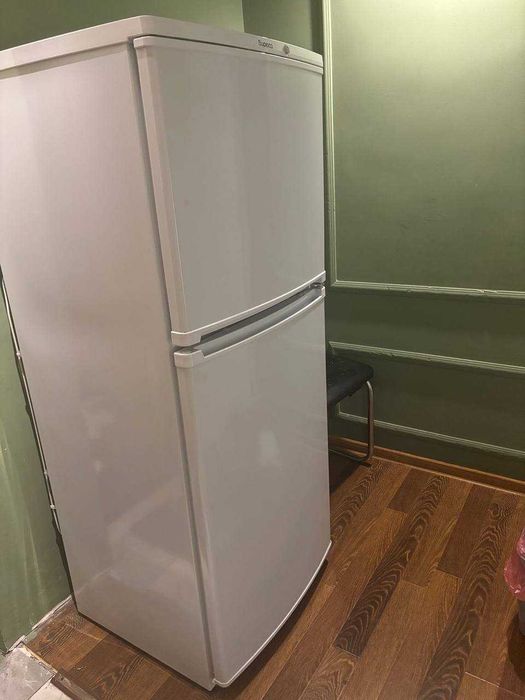 Продам холодильник Холодильник Бирюса 153