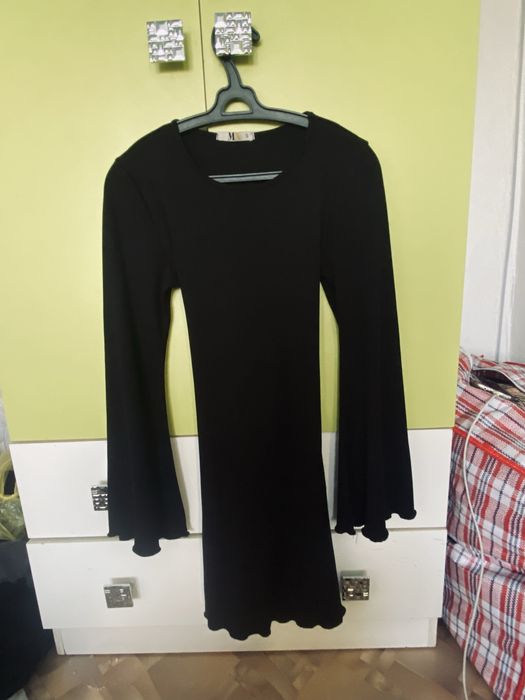 Платье с завязками