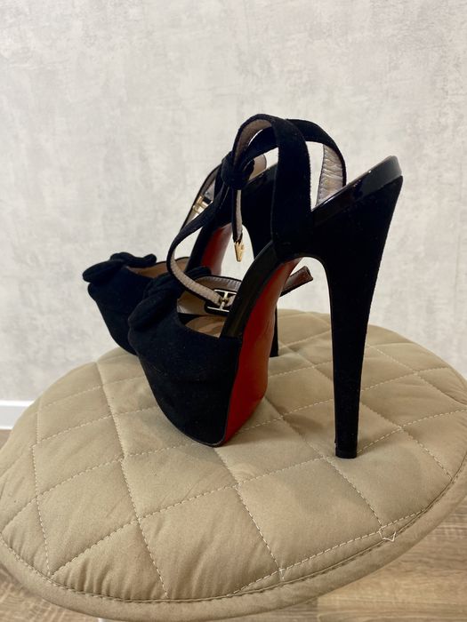 Туфли босоножки черные, на платформе