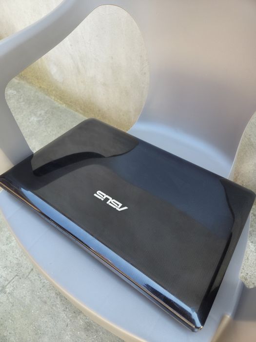Laptop ASUS , in stare impecabila