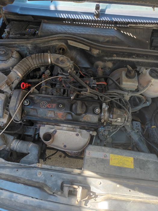 Продавам vw polo 1.3 gt