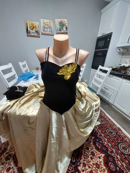 Вечернее платье для праздника