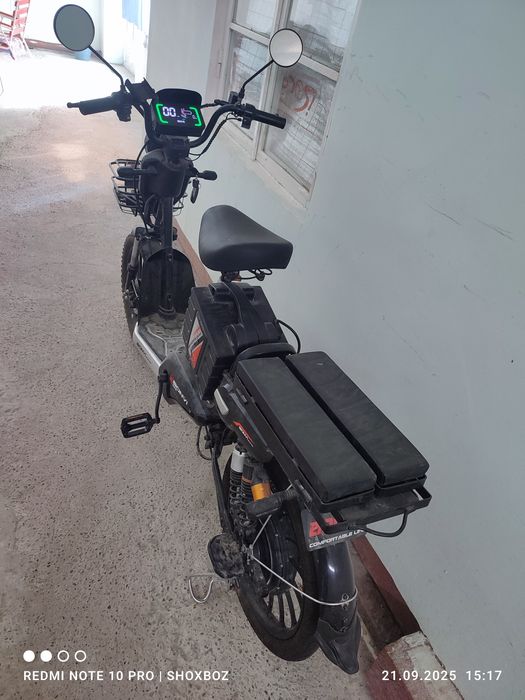 Электронный мопед