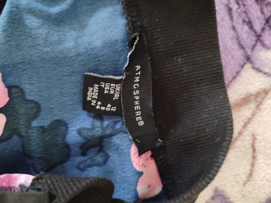 Bluza cu fermoar subțire