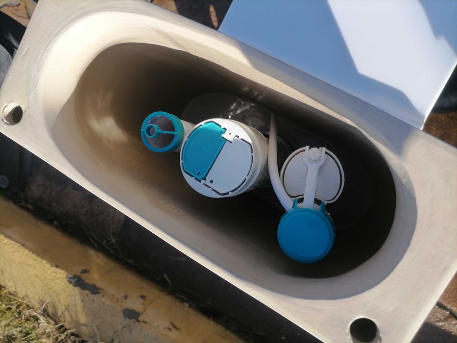 Продам Унитаз новый