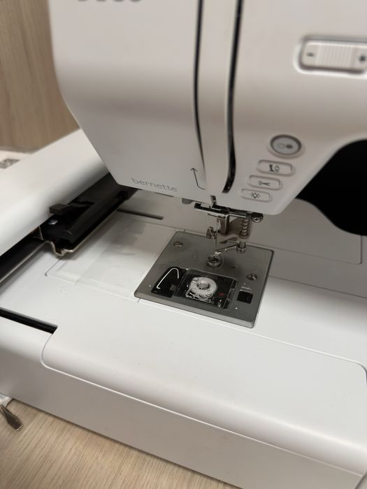 Bernette b70 deco швейная машинка
