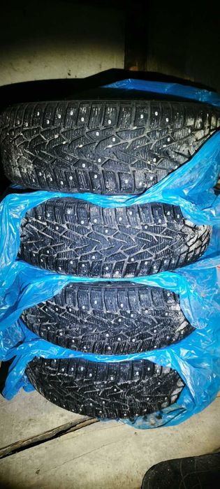 Продам зимние шины с дисками D 16