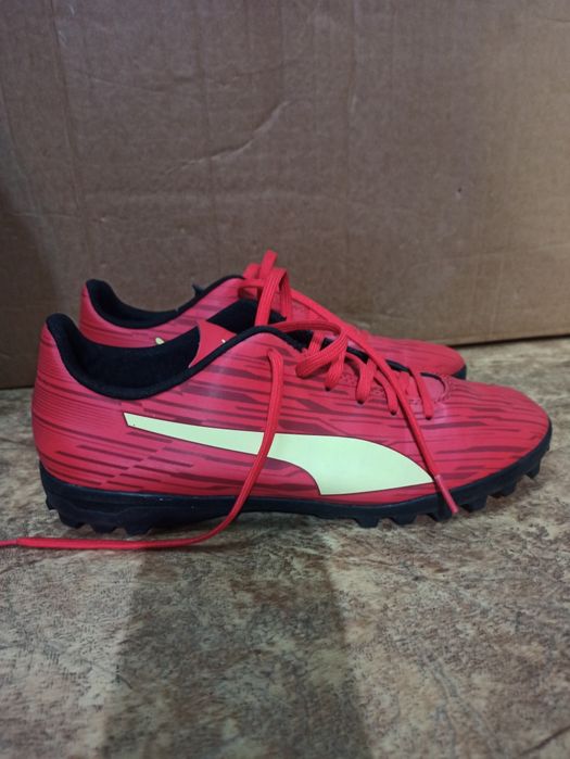 Продам бутсы оригинал Пума
