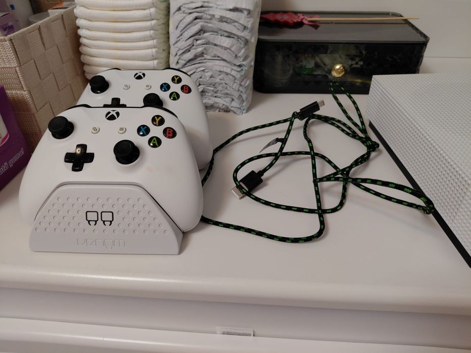 Xbox One vând sau schimb