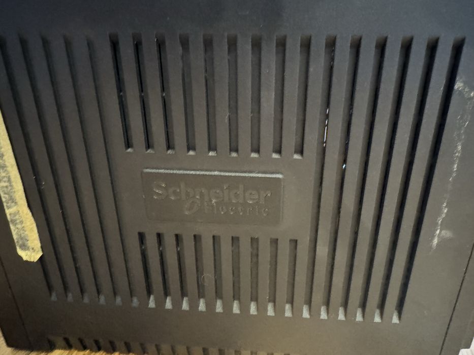UPS Schneider Electric Back-UPS 650