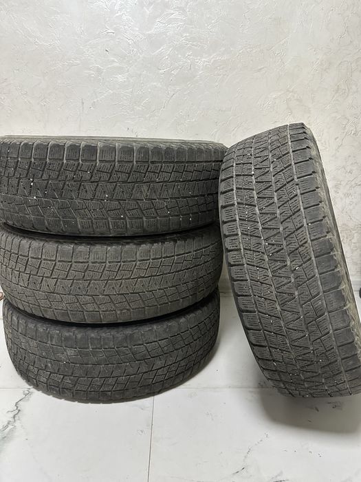 Продам шины зимние
