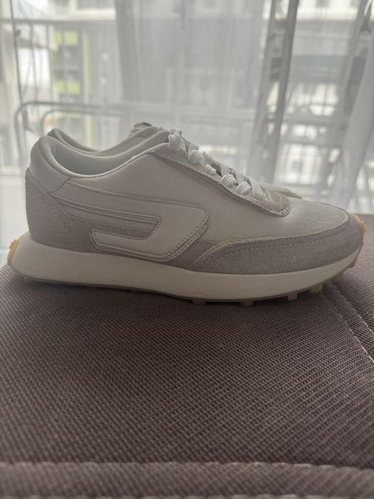 Adidasi Diesel crem noi