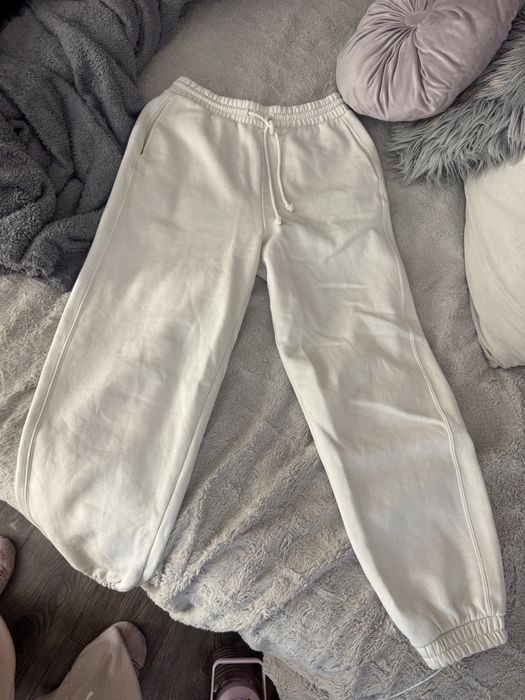 Две Долнища Zara.