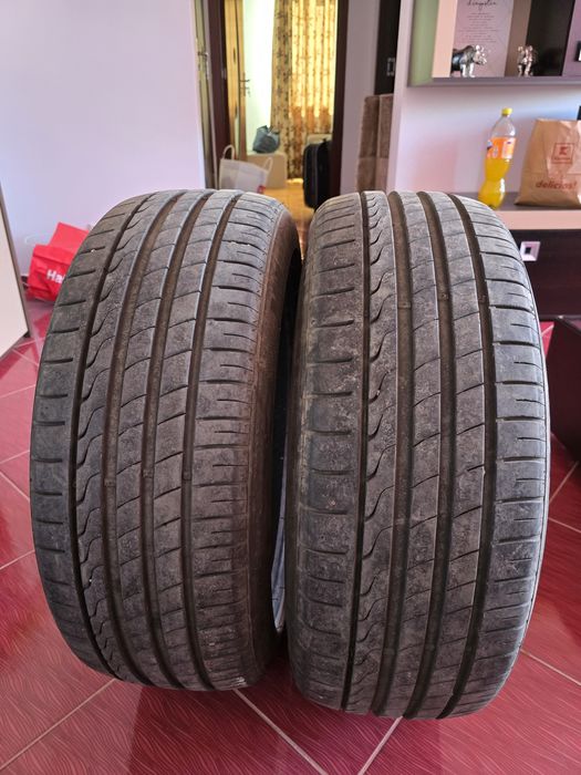 Vand cauciucuri de vara 215 45 R18