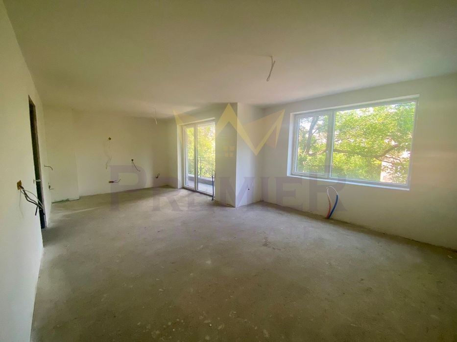 Продава се Двустаен апартамент в Перник, Център - 97 кв.м за 1400 €/кв.м - Снимка #4