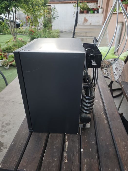 Мини амонячен хладилник минибар dometic