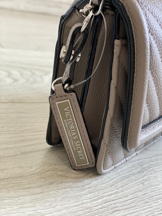 Vand geanta Victoria’s Secret noua