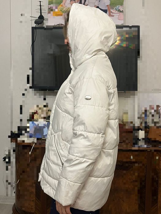 Стеганая куртка белая