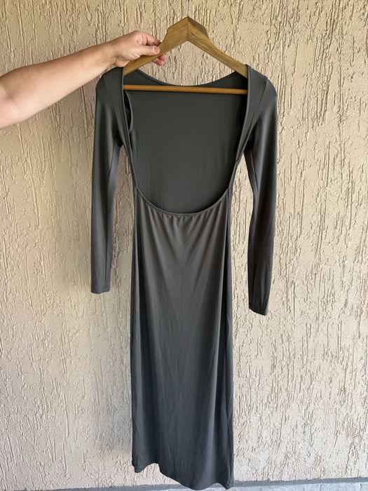 Официални рокли Zara, H&M, Bershka