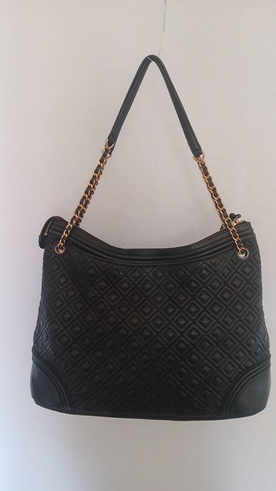 Max Mara, Tory Burch, Furla- €40