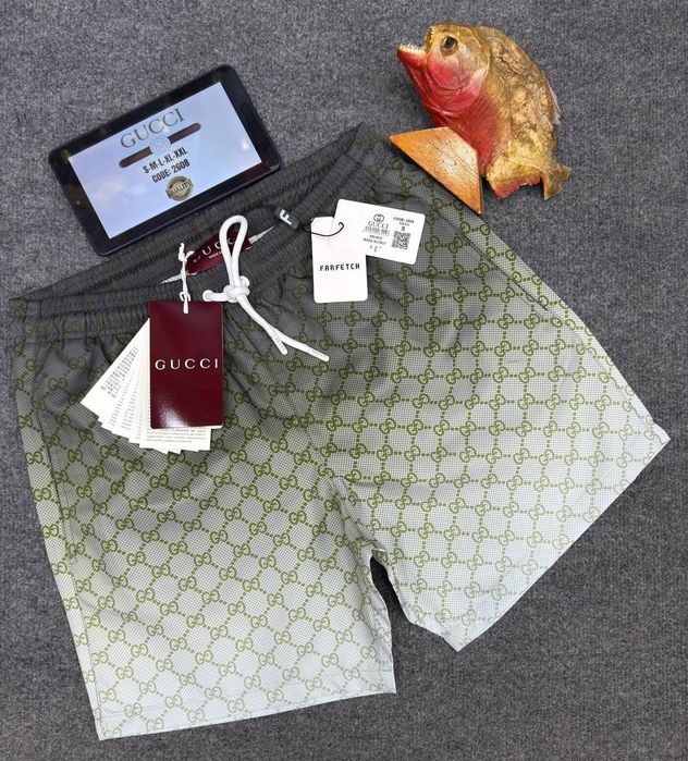 Bermude barbati Gucci.Calitate top.Toate marimile disponibile