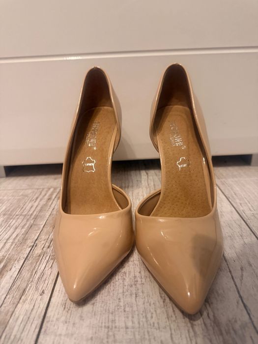 Токчета естествена кожа