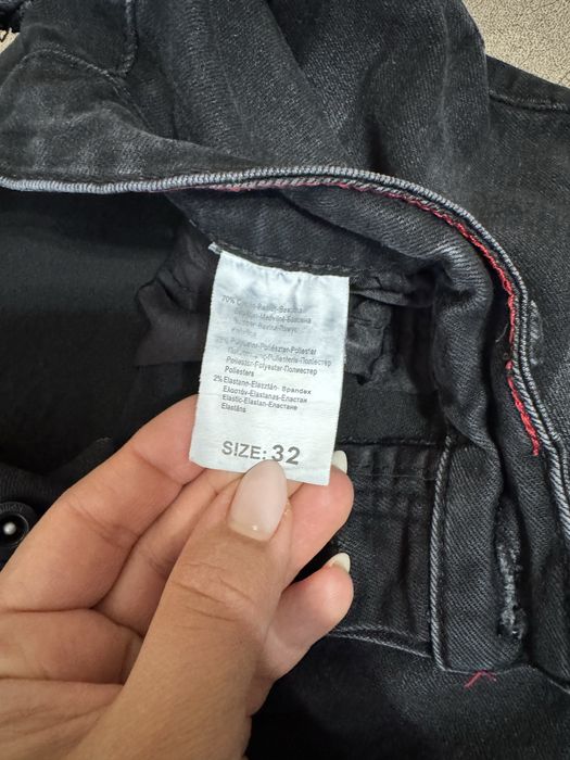 Детски дънки размер 32 в син и черен цвят