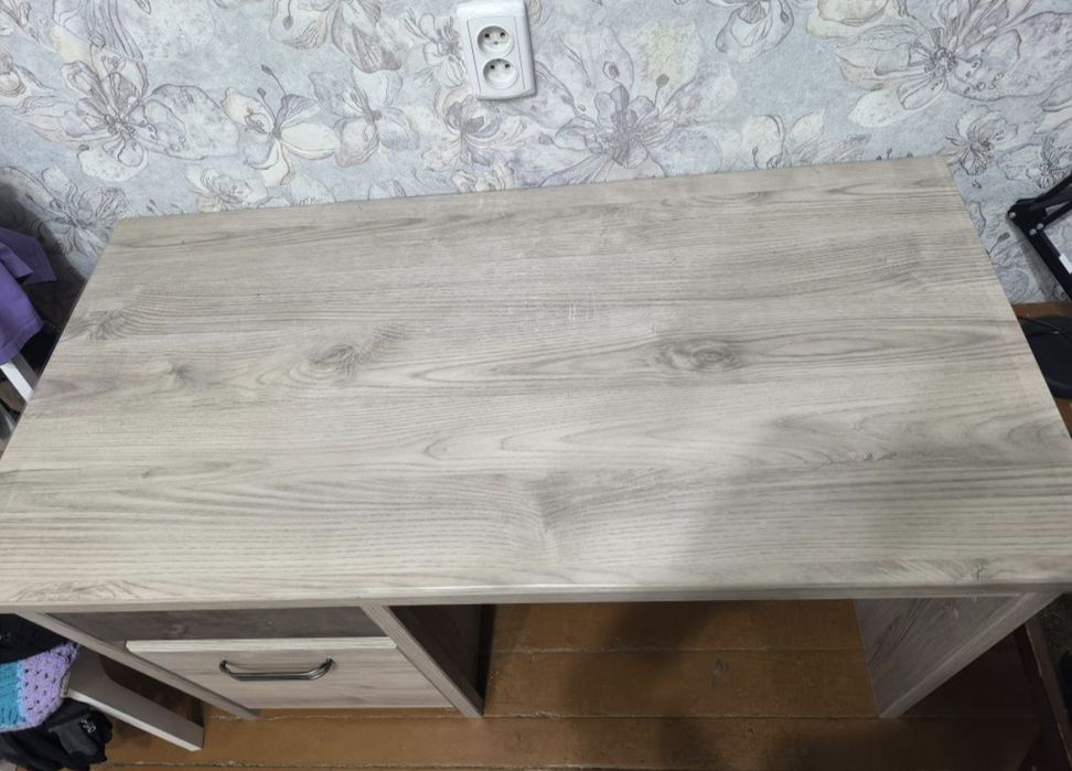Продам стол (Беларусь)