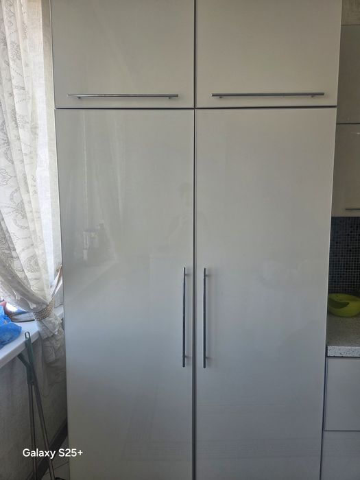 Холодильник встроенный