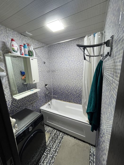 Chilonzor metro yaqinda sherikchlka kvartera bor bollarga